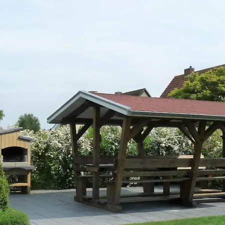 Bounty In The House Of Aquarius 아파트 레리크