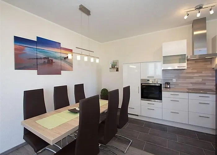 Bounty In The House Of Aquarius Apartment